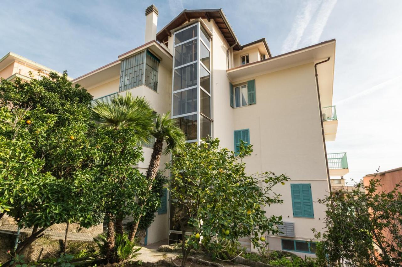 Casa Acqua Marina - 1 Min From The Sea, Wi-Fi & Air Conditioning, Sea View Balcony Bordighera Eksteriør bilde